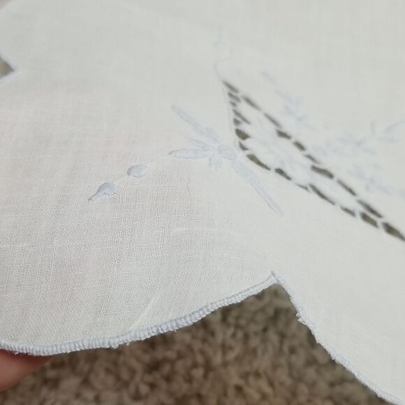 32 X 32 Pale Blue Luncheon Scarf PRETTY! - Picture 4 of 7